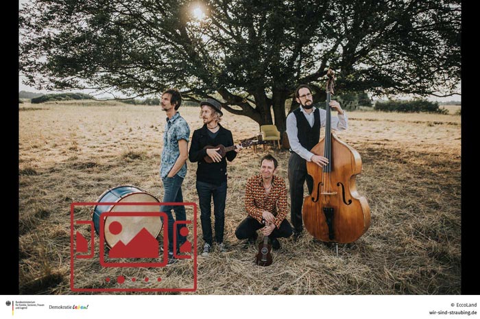 Das slideshow-Fenster mit Pressebildern von Ecco Meineke und Anthony’s Garden anzeigen ...