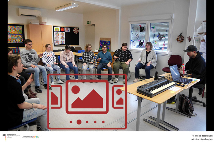 Sie sehen Impressionen zu unserem Musik-Workshop am Bildungszentrum St. Wolfgang ...