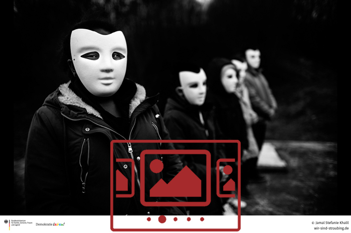 Das slideshow-Fenster mit Bildern zur Foto-Aktion 'Toleranz Mensch :: Zwei Fotoprojekte zum Nachdenken' anzeigen ...